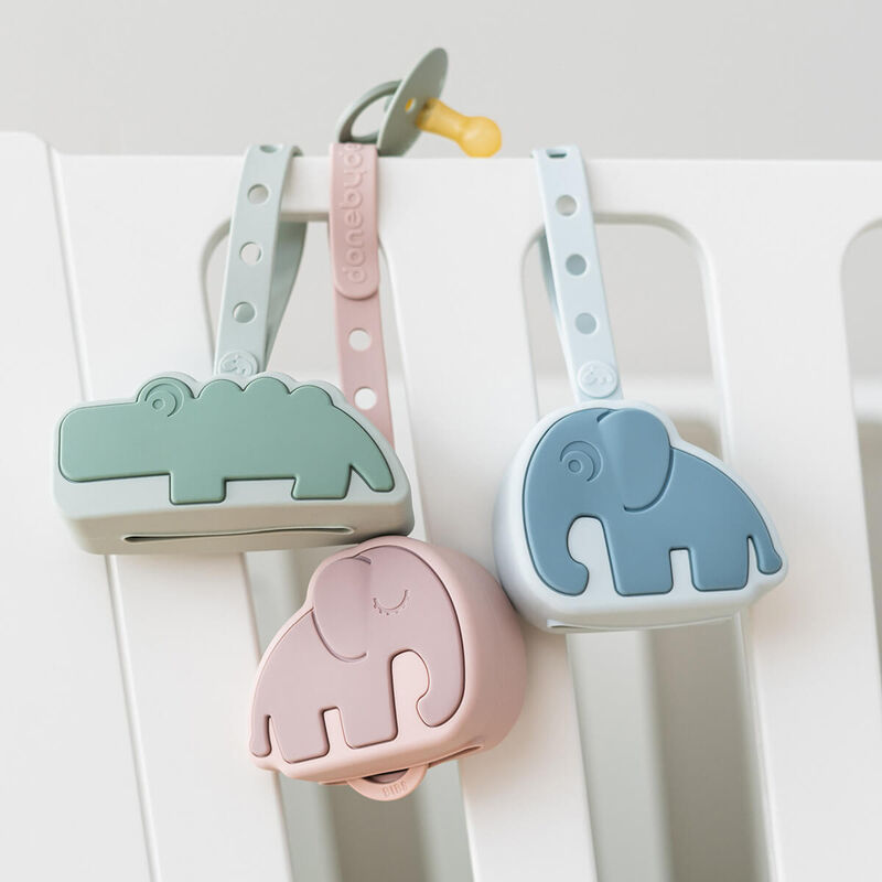 Done by Deer Silicone pacifier pouch - Croco - Green