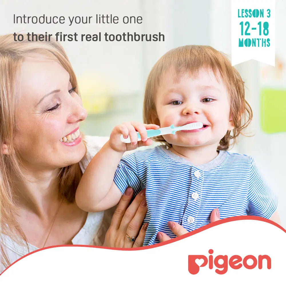 Pigeon Baby Training Toothbrush Lesson 3 - Green