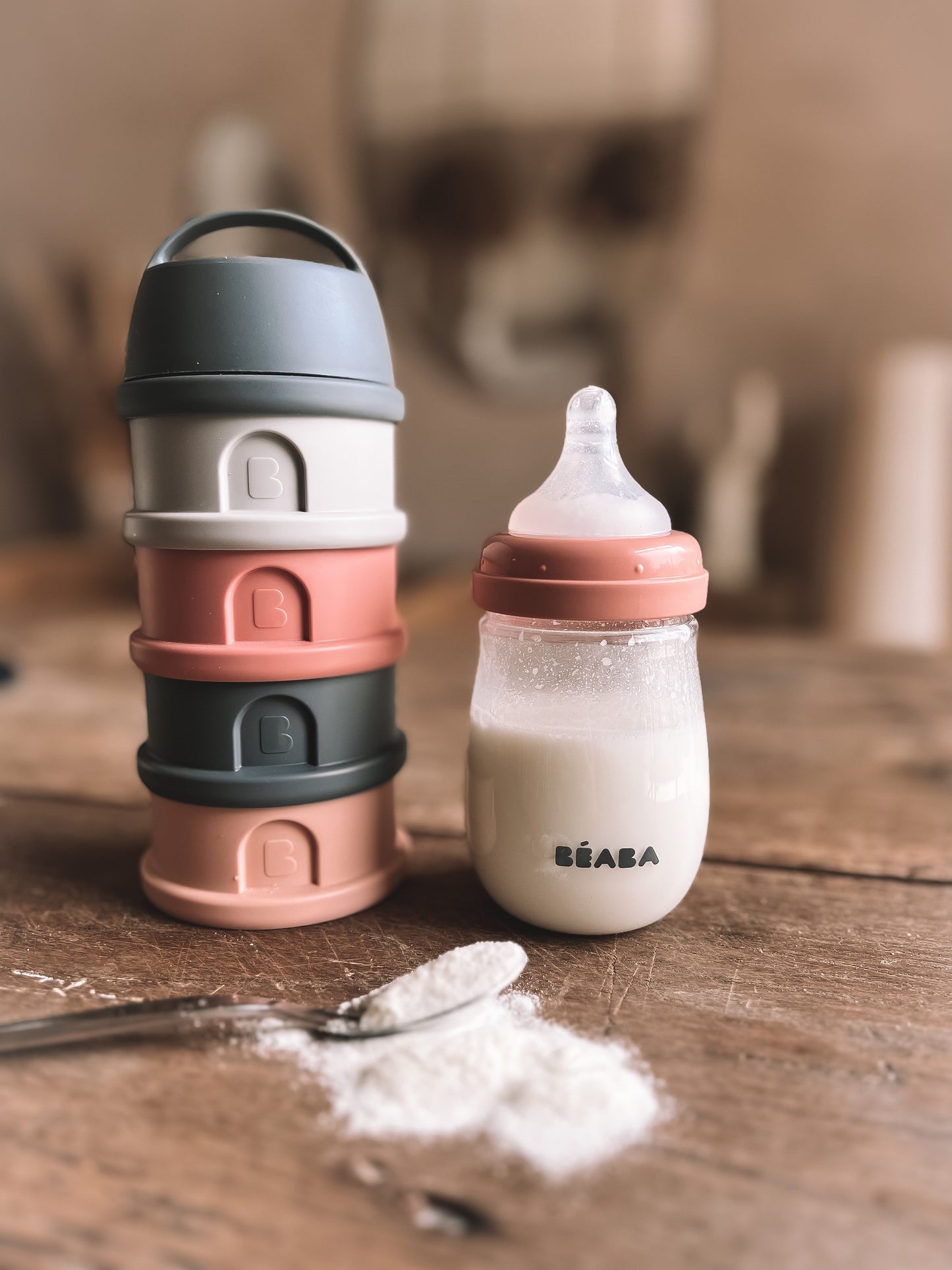 Beaba - 4 Compartments Formula Milk Container - Grey/Pink