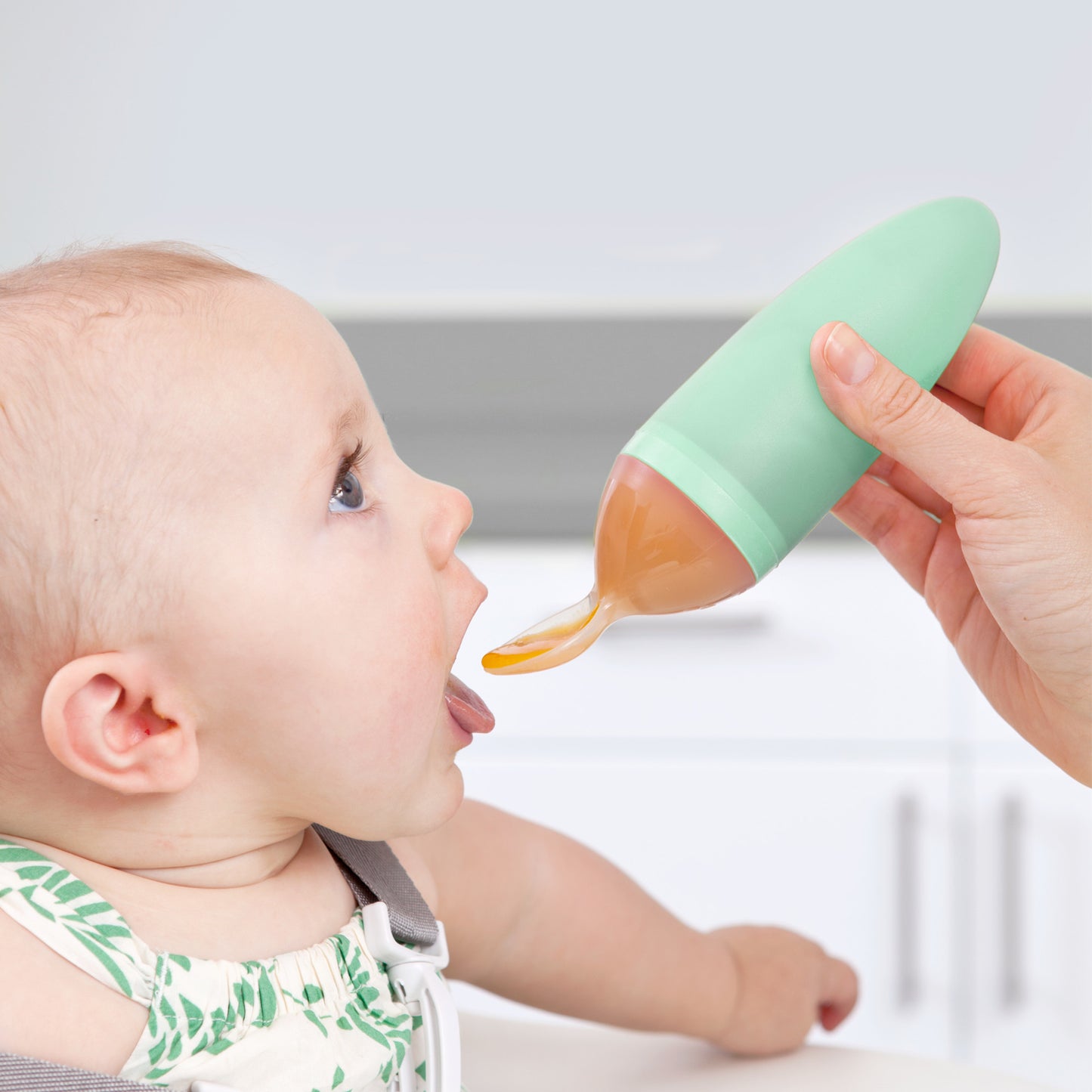 Boon Squirt Silicone Baby Food Dispensing Spoon-Green