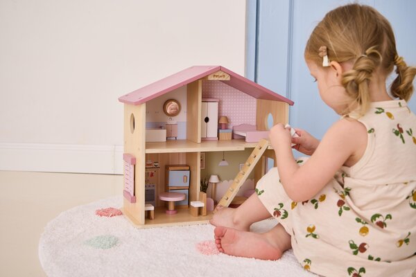 Wooden Dollhouse -Viga