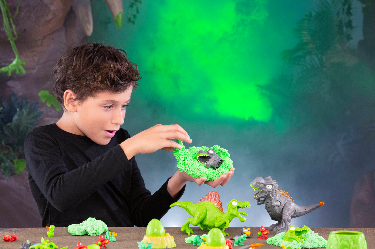 بيضة الديناصور الضخم-سماشيرس