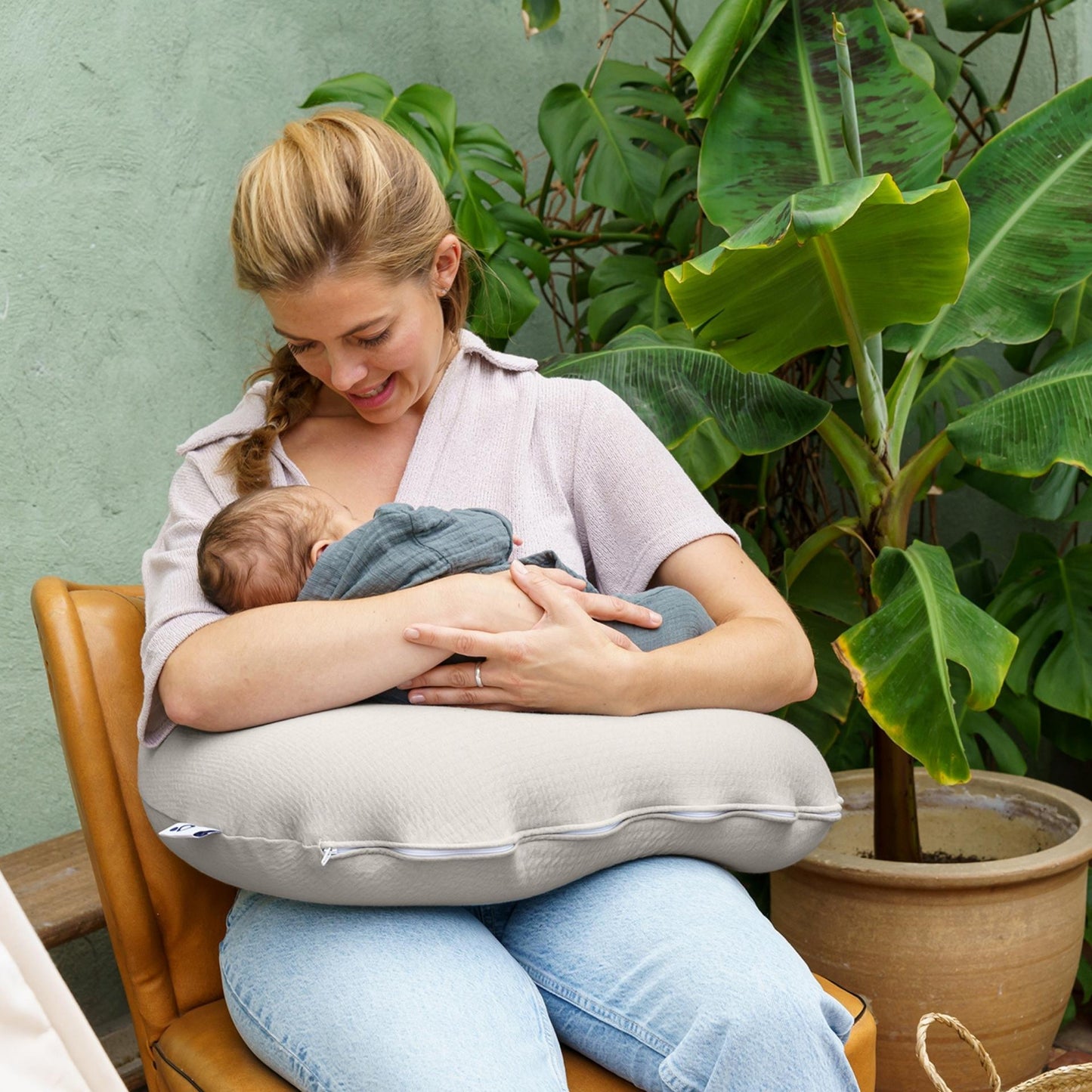 Doomoo - Softy Nursing Pillow -Tetra Jersey Sand