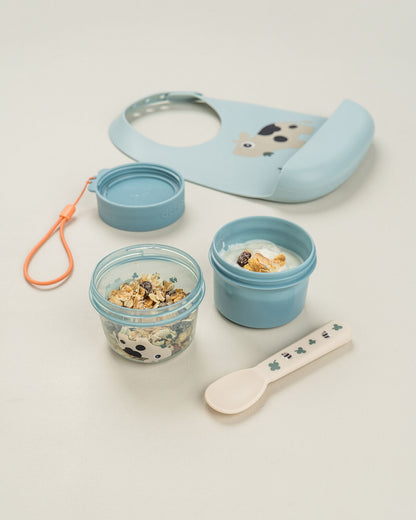 Done by Deer -To go 2-way snack container - Tiny farm - Blue